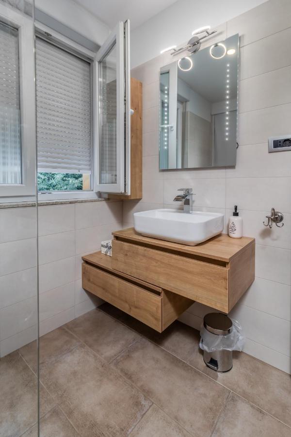 Adastra Apartments With Private Parking And Floor Heating ริเยกา ภายนอก รูปภาพ